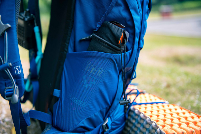 小鹰登山包老款新款区别,小鹰登山包65升效果