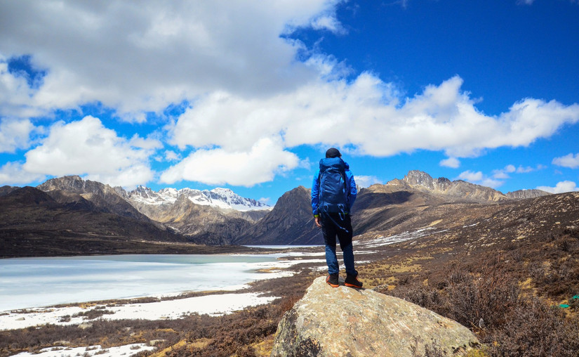小鹰登山包老款新款区别,小鹰登山包65升效果