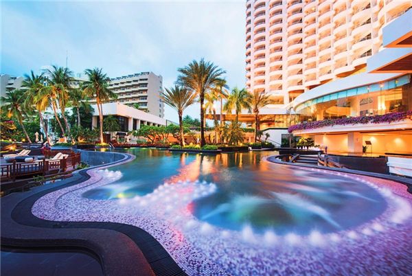 去泰国住宾馆前放20泰币,泰国酒店枕头放20泰铢