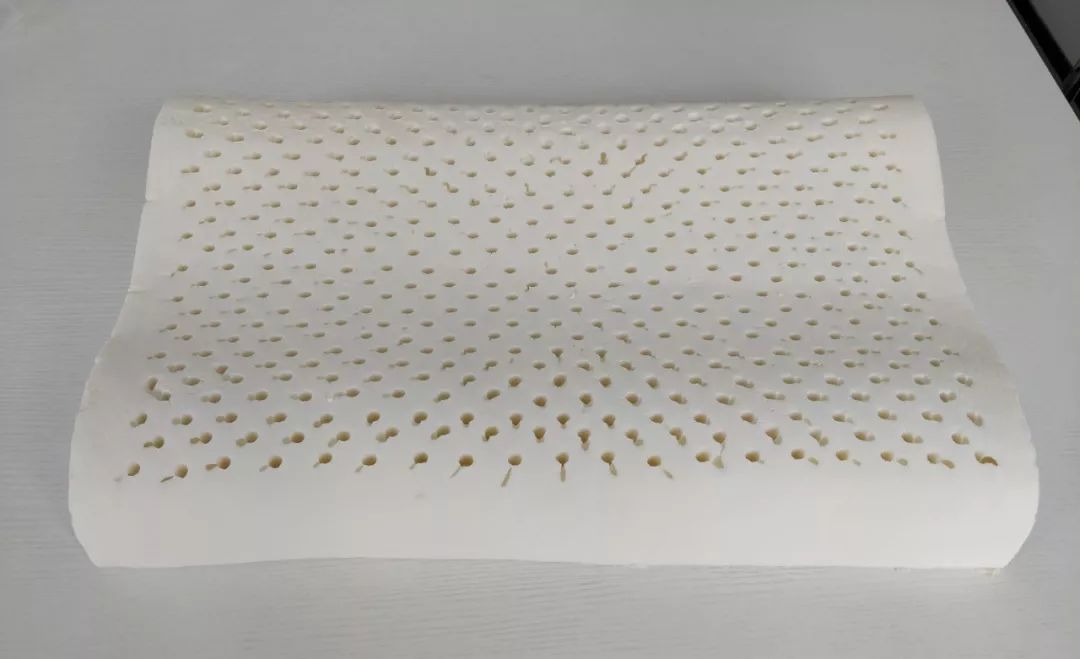 这洗发水好贵，我却忍不住一瓶又一瓶地买它