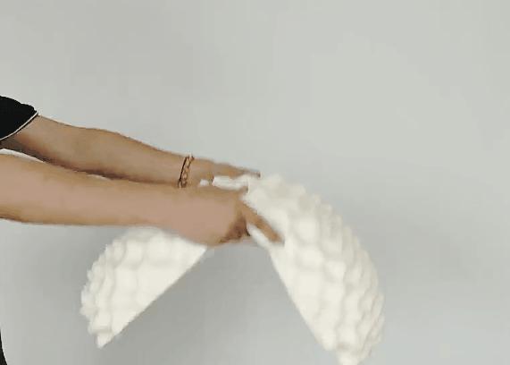 这洗发水好贵，我却忍不住一瓶又一瓶地买它