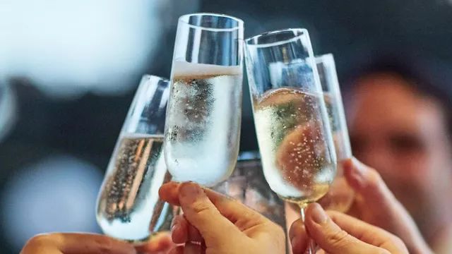 起泡酒和香槟还傻傻分不清,起泡酒和香槟的区别