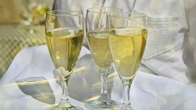 起泡酒和香槟还傻傻分不清,起泡酒和香槟的区别