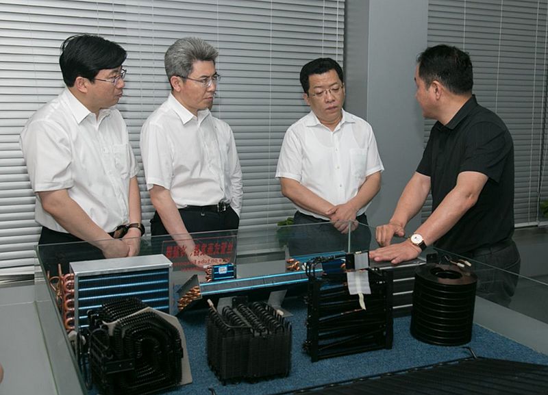 市长丁纯调研新北部分企业时，这一点被反复提及...