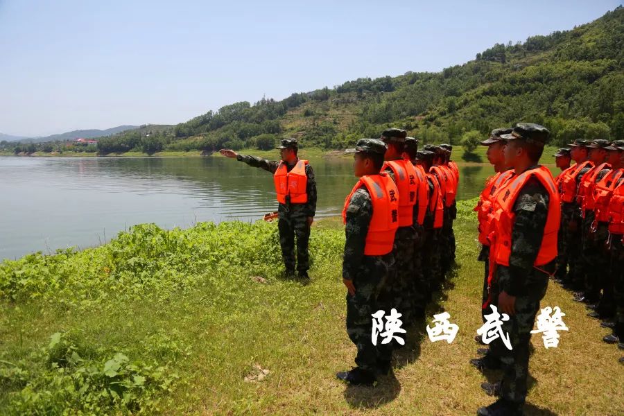 水上精兵训练方法视频,水上尖兵完整版