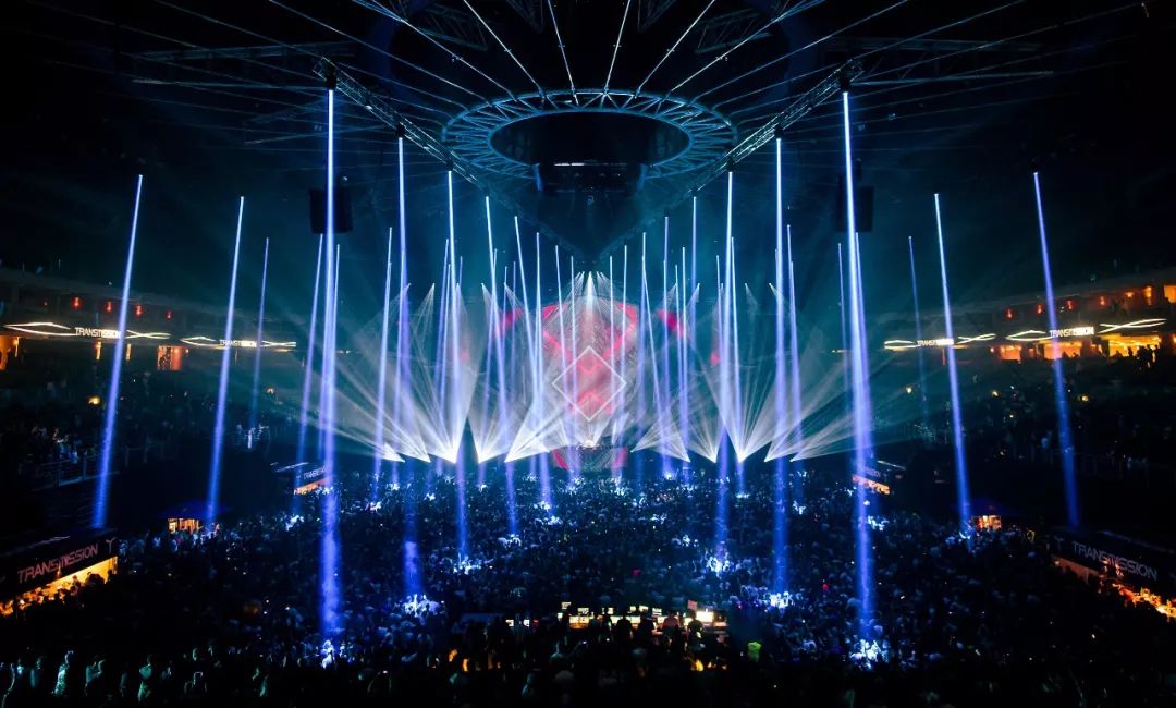 电击你的小心脏~电音泳池派对，拉开交广狂欢泼水节序幕