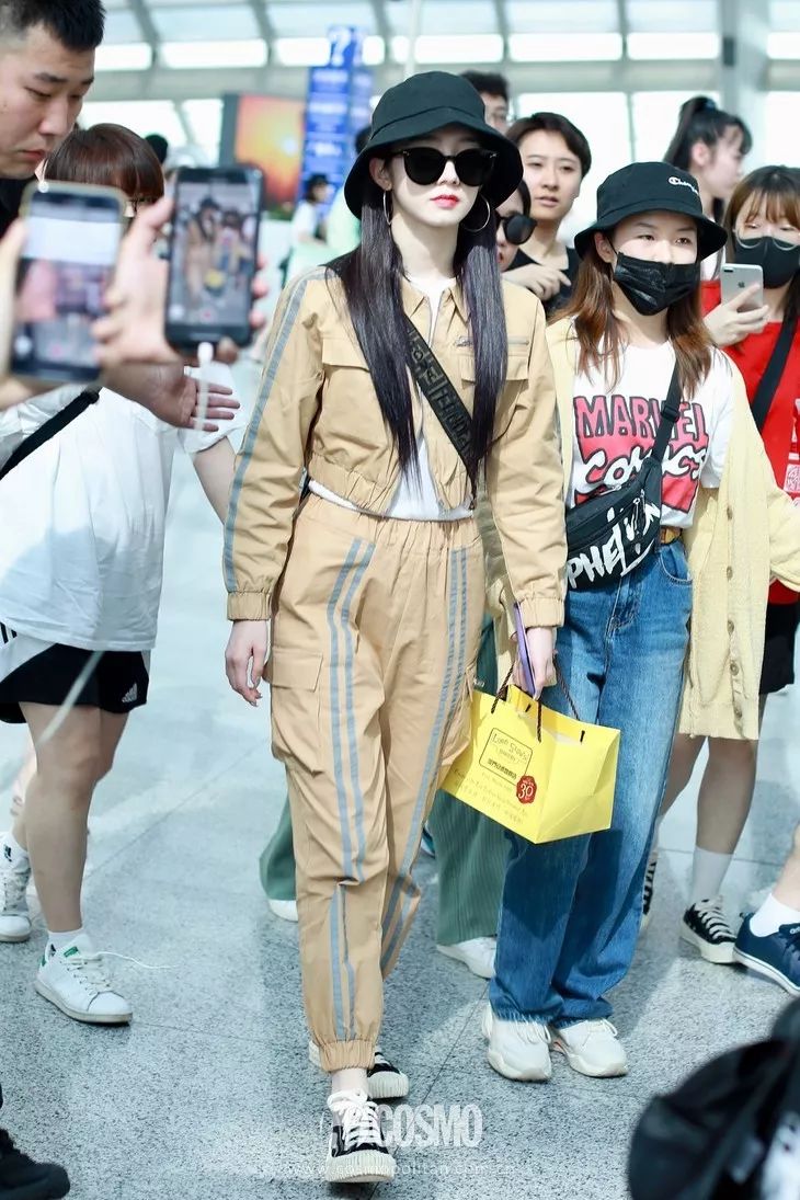 超越妹妹的视频,超越妹妹出道以前照片