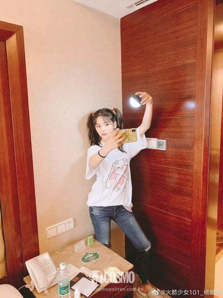 超越妹妹的视频,超越妹妹出道以前照片