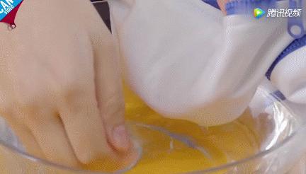 风油精滴点在衣服上有什么效果,风油精喷在衣服上会怎么样