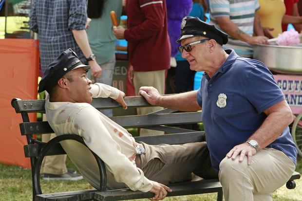 乔丹皮尔新片预告,乔丹皮尔神探短片