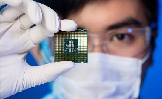 英特尔收购网络芯片公司,英特尔公司收购芯片