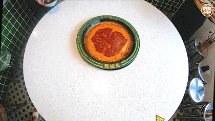 竹架子火锅,有5层高,一筐一筐吃