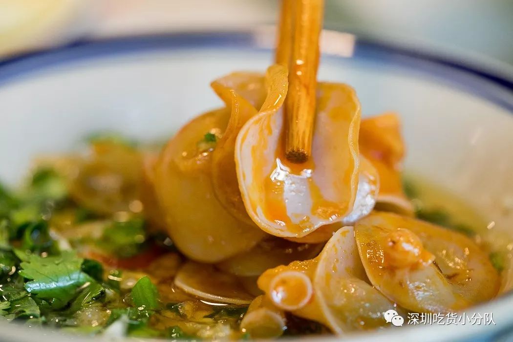 竹架子火锅,有5层高,一筐一筐吃