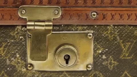 成都看展｜LV竟然出过这么多千奇百怪的箱子