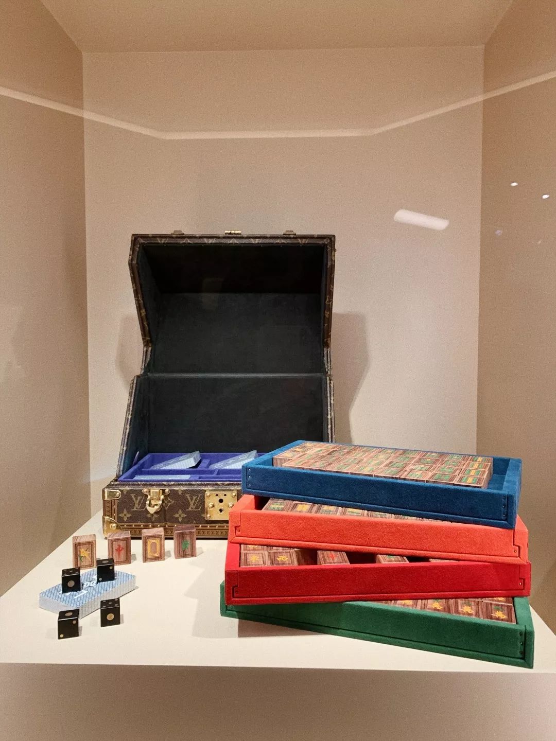 成都看展｜LV竟然出过这么多千奇百怪的箱子