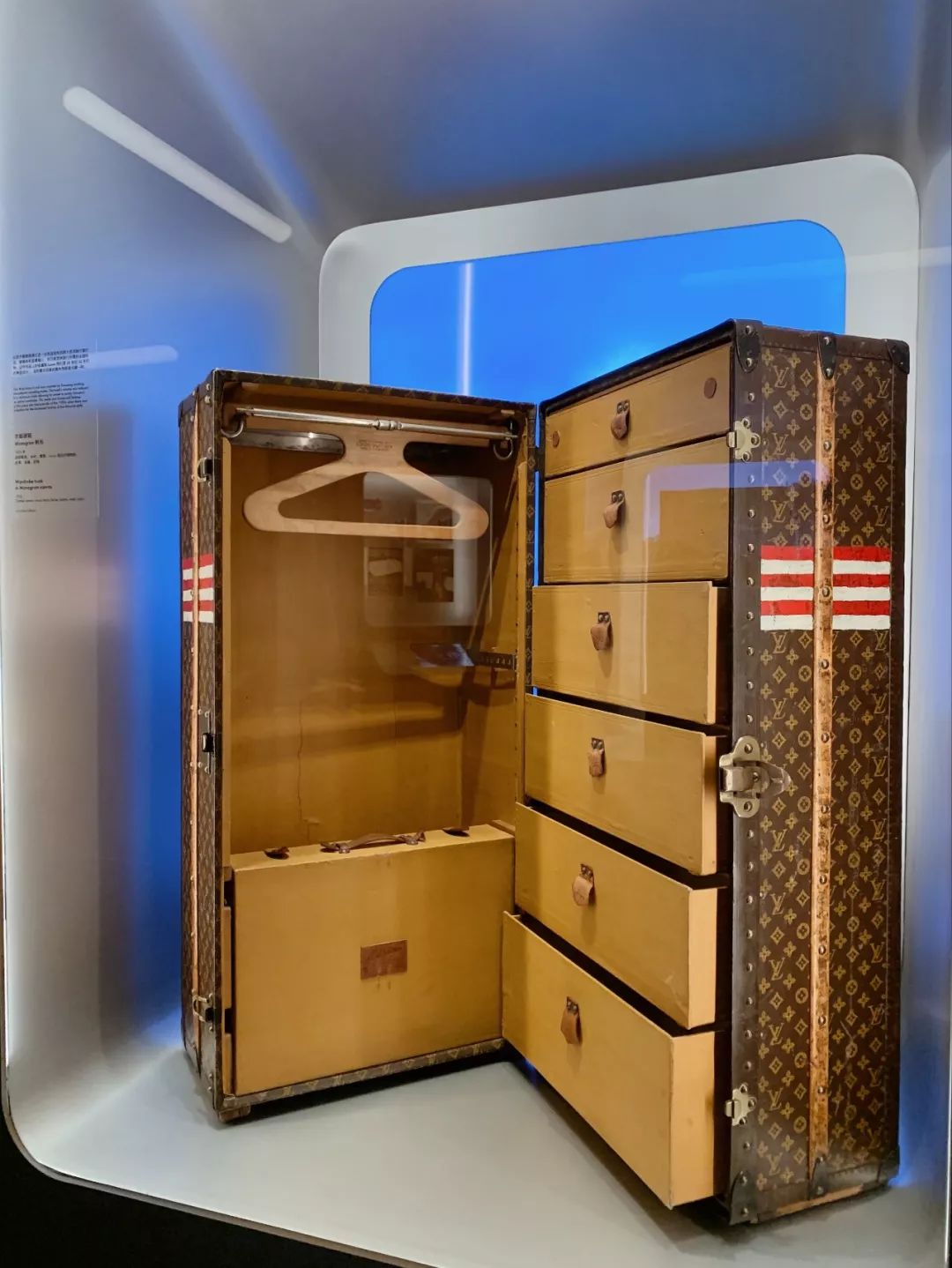 成都看展｜LV竟然出过这么多千奇百怪的箱子