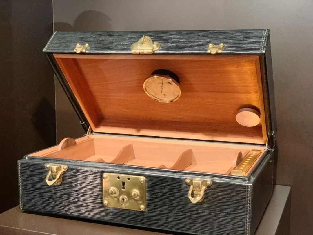 成都看展｜LV竟然出过这么多千奇百怪的箱子