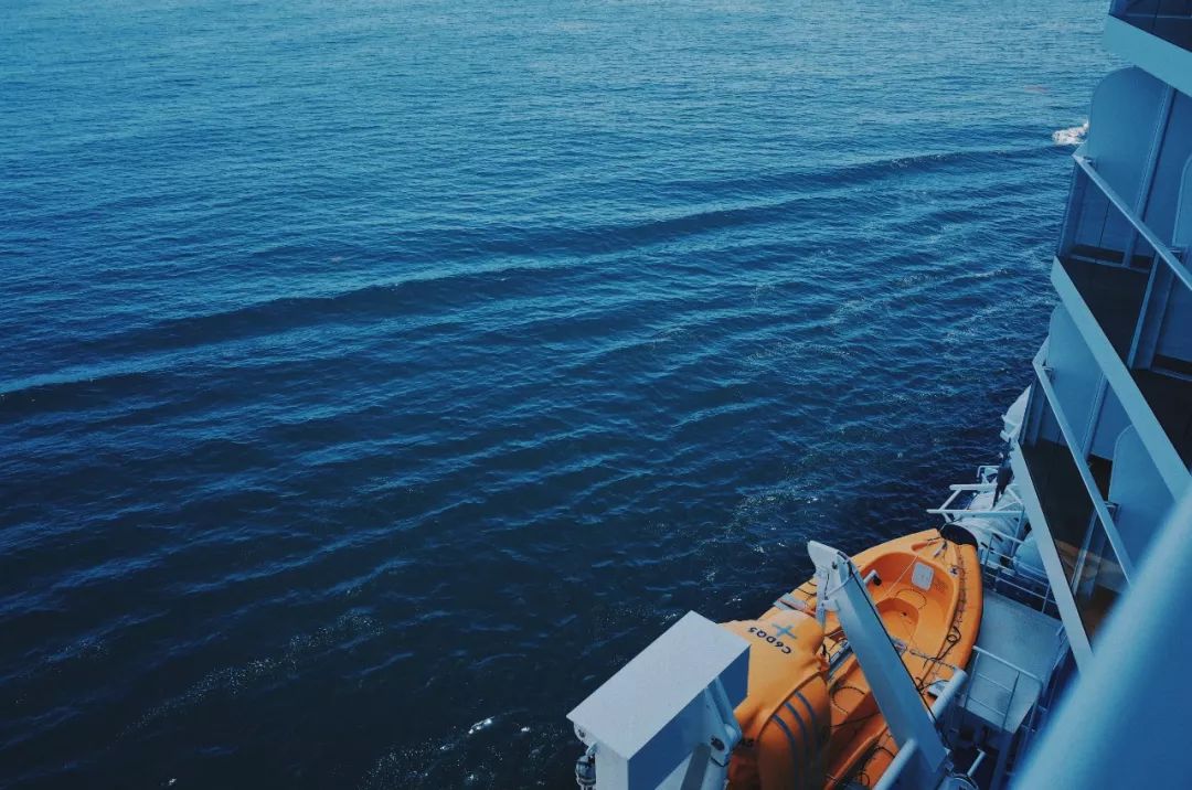 亚洲最大号游轮,亚洲最豪华游轮经过太平洋