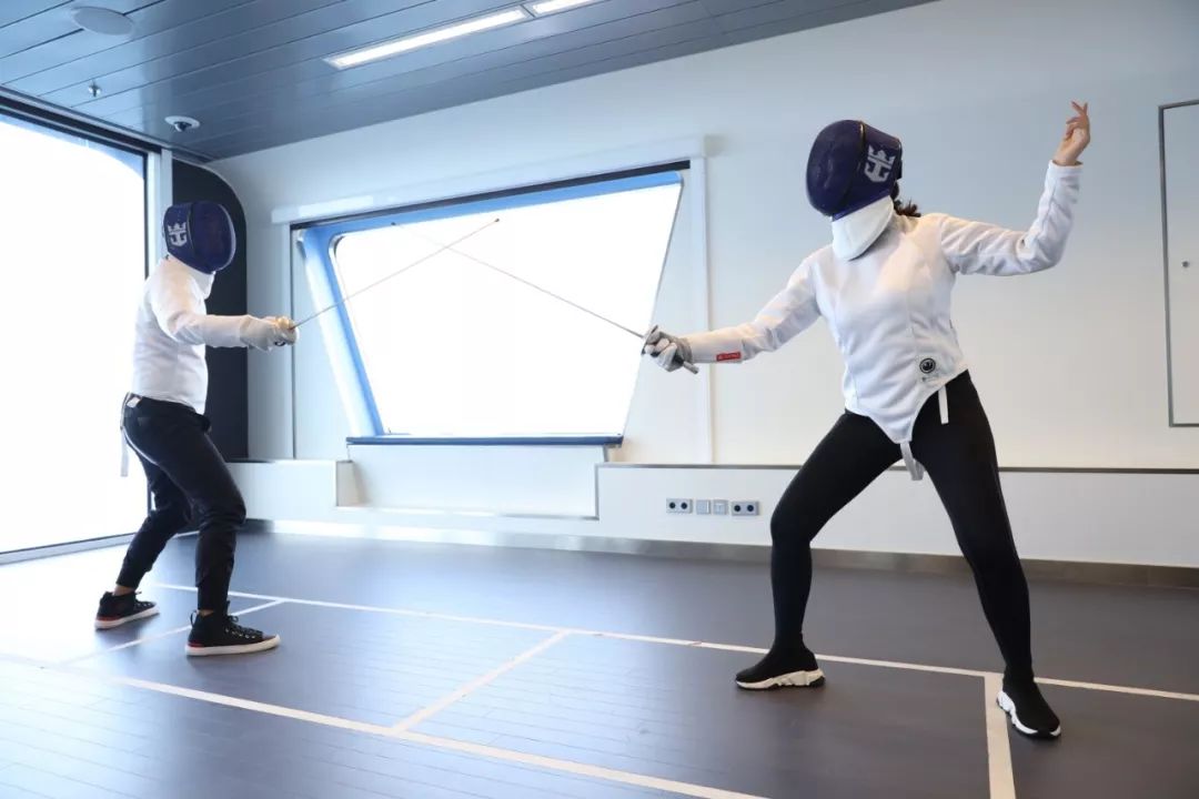 亚洲最大号游轮,亚洲最豪华游轮经过太平洋