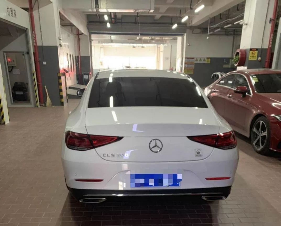 每天3分钟尽览天下事（河南3岁女童不慎掉入下水道被水冲走/郑州“小升初”民办初中和跨区今天开始报名）