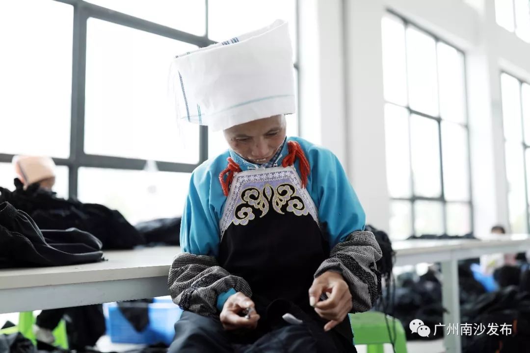 榛斿崡鑴辫传鏀诲潥涔℃潙鎸叴,鑱氱劍榛斿崡鑴辫传鏀诲潥