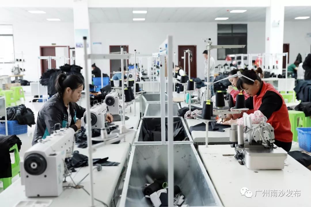 榛斿崡鑴辫传鏀诲潥涔℃潙鎸叴,鑱氱劍榛斿崡鑴辫传鏀诲潥