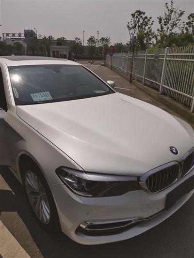 交了1万定金买宝马4s店迟迟不交车,4s店全款买车不给钥匙