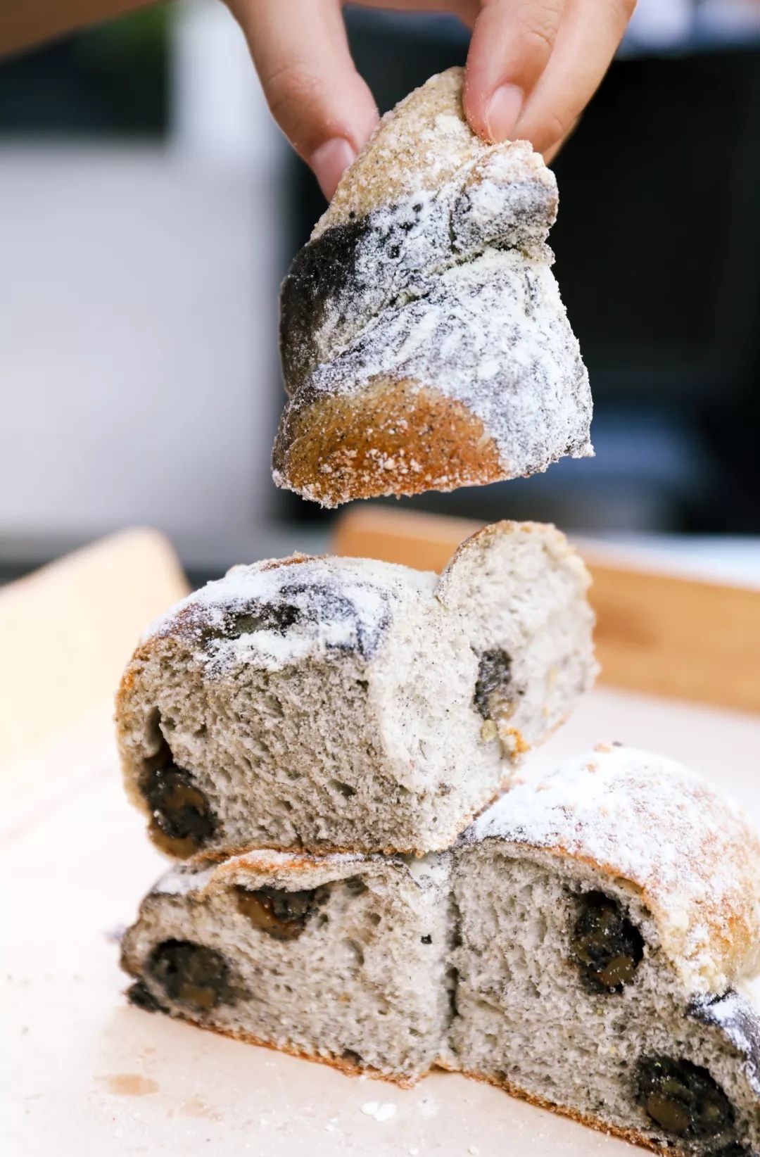 酵墅把奶茶怼到面包里了！这脑洞我服