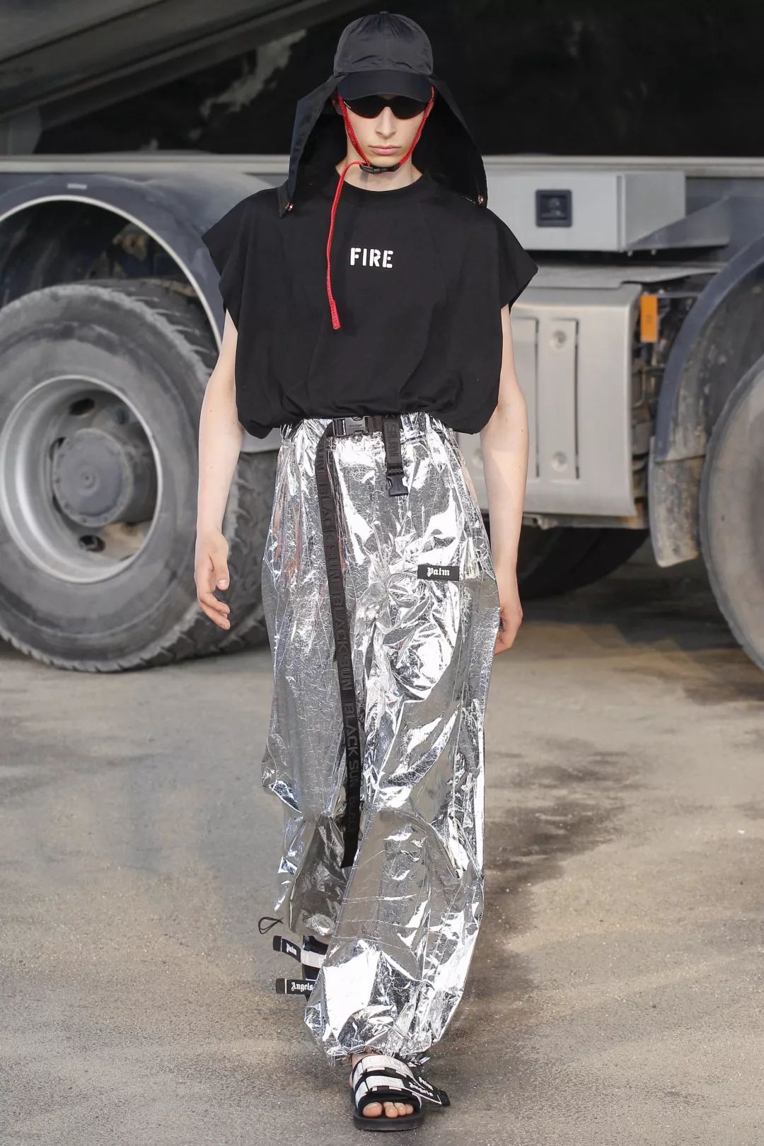 今年最新款的羽绒衫,日常休闲版大长羽绒衫