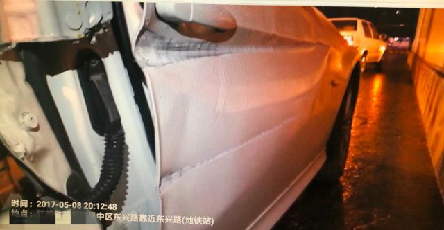 宝马4s店维修要求换门,宝马车门坏了要修还是换