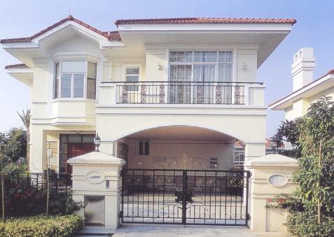 住宅大门对着入户门怎么办,房子的大门正对马路好不好