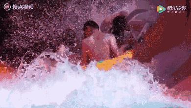 「长隆玩水季」¥84起畅玩长隆水上乐园,女士票/中高考生票/夜场票任你挑!还有电影主题智能民宿,轻松玩转长隆