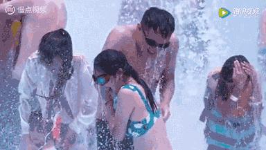 「长隆玩水季」¥84起畅玩长隆水上乐园,女士票/中高考生票/夜场票任你挑!还有电影主题智能民宿,轻松玩转长隆