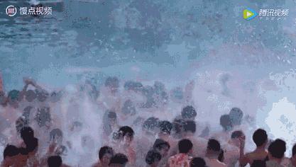 「长隆玩水季」¥84起畅玩长隆水上乐园,女士票/中高考生票/夜场票任你挑!还有电影主题智能民宿,轻松玩转长隆