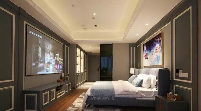 「长隆玩水季」￥84起畅玩长隆水上乐园，女士票/中高考生票/夜场票任你挑！还有电影主题智能民宿，轻松玩转长隆