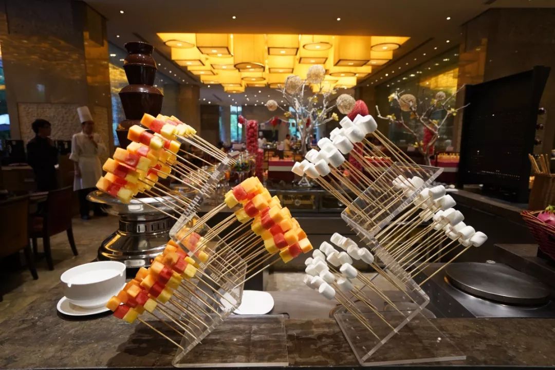 富力洲际酒店海鲜自助帝王蟹,海景洲际酒店262元自助午餐