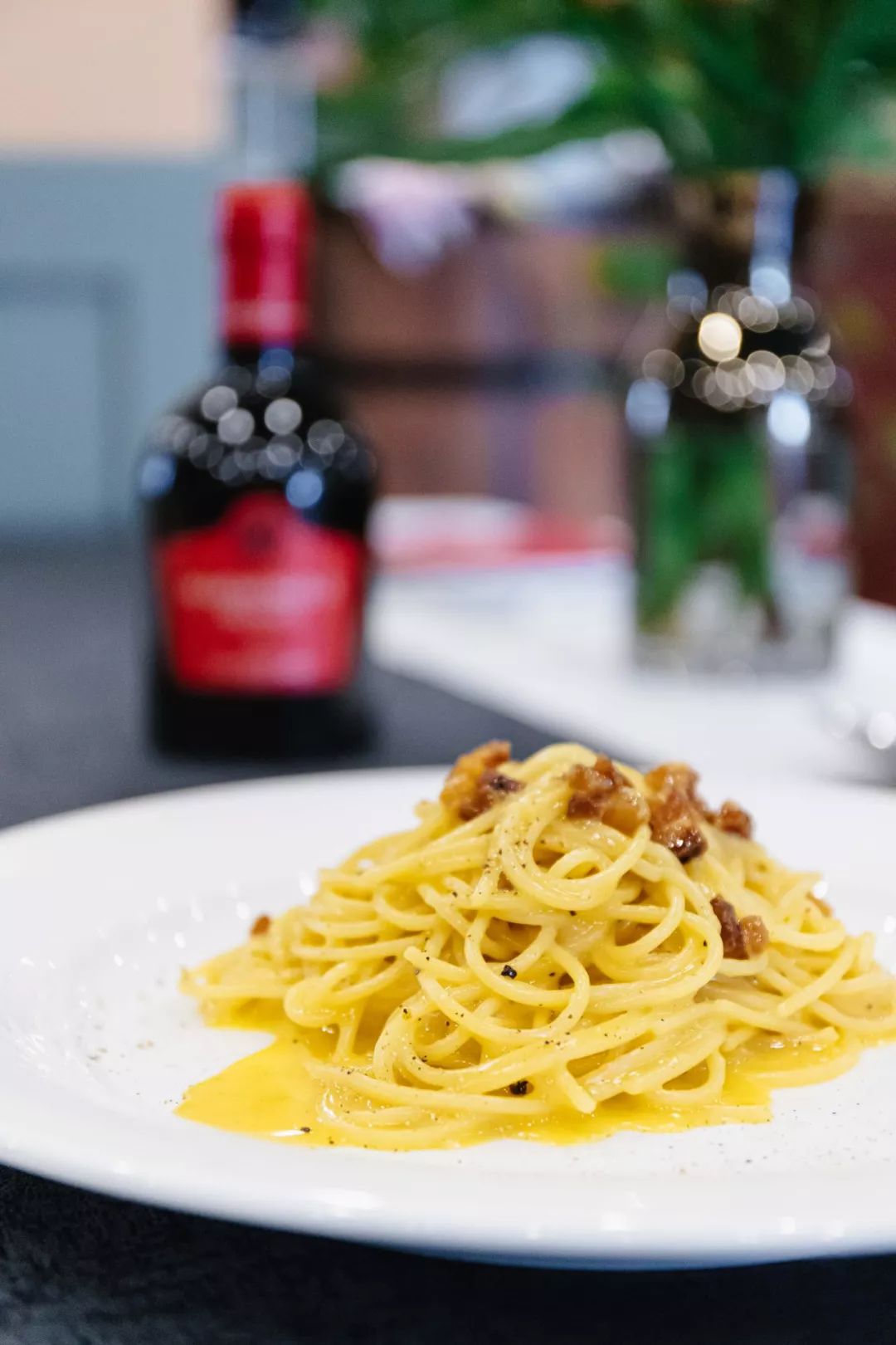 1折抢大家乐KTV欢唱卡？！更有花样美食指南，自助、烤肉全都有