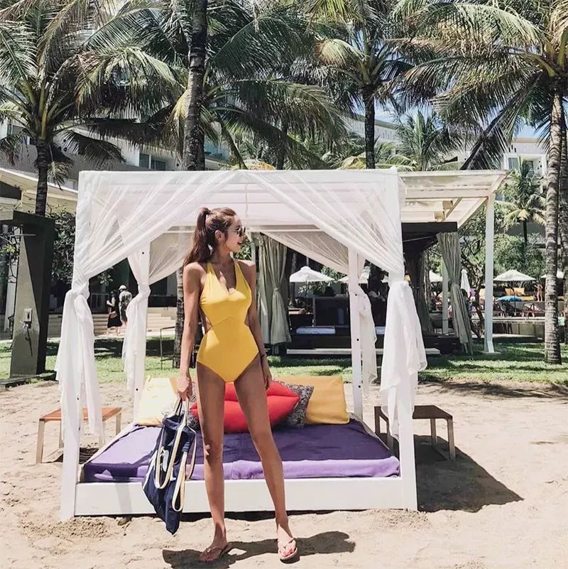 42岁翘臀“老阿姨”迷倒小16岁男友：年龄从来都不是借口