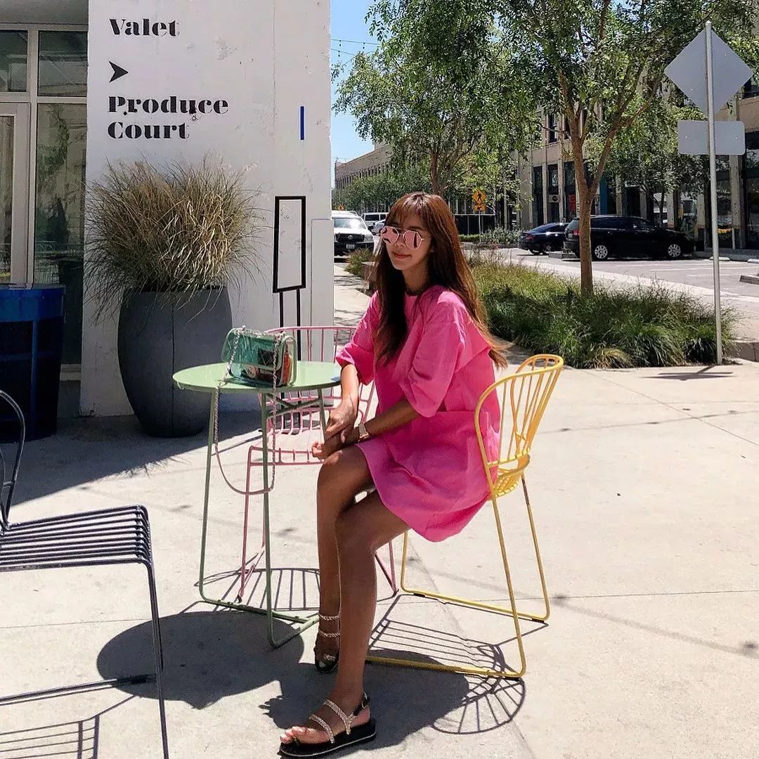 42岁翘臀“老阿姨”迷倒小16岁男友：年龄从来都不是借口