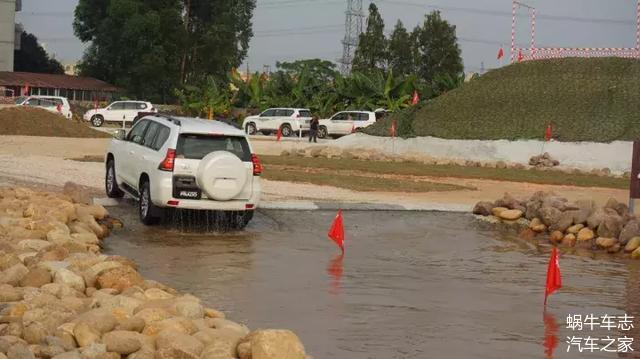丰田lc95是陆巡还是霸道,丰田十大越野车