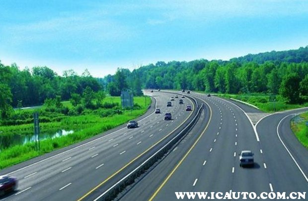 混合动力汽车的优缺点是什么,混合动力汽车的优缺点对比