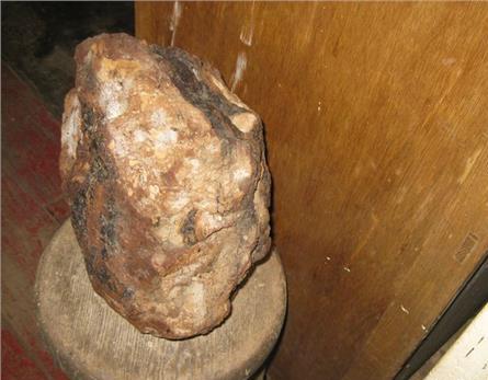 陨石图片大全真品陨石都有磁性吗,微磁性陨石和无磁性陨石如何鉴定