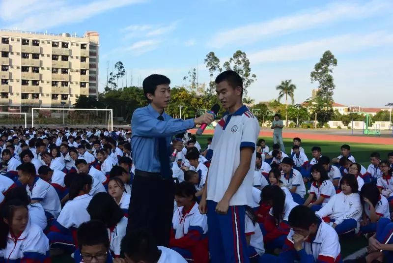 父亲节传承一份荣耀,父亲节用爱守护我成长