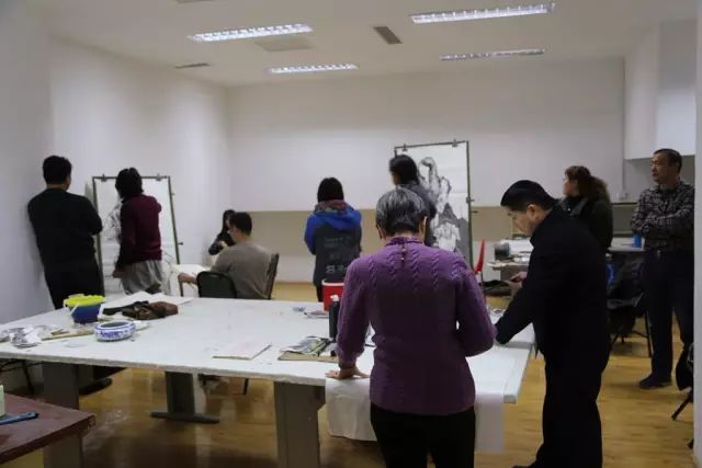 瀹夋嘲鑹烘湳鍩硅瀛︽牎浼樻儬,瀹夋嘲鑹烘湳鍩硅瀛︽牎浼樻儬鍥㈣喘