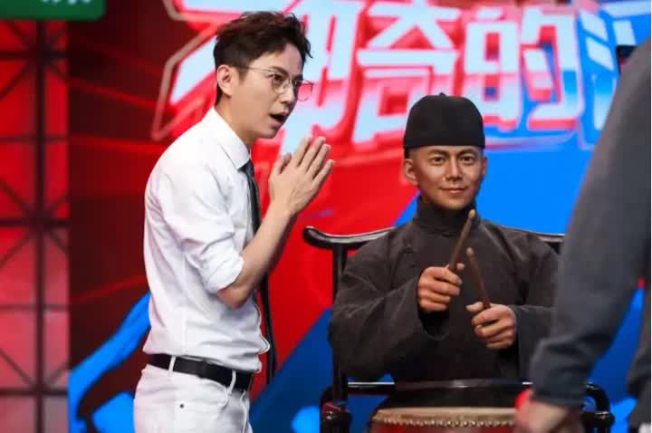 关于主持人何炅,何炅台湾主持人