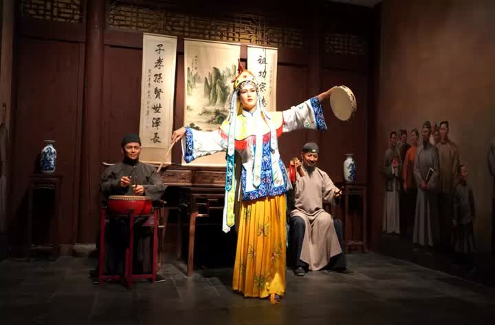 关于主持人何炅,何炅台湾主持人