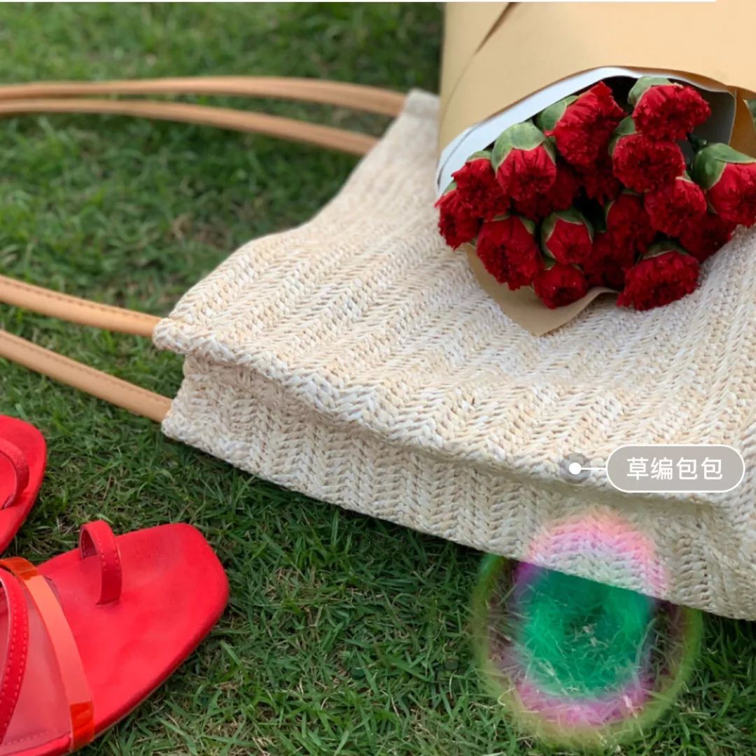 不是菜篮子不好看，这50款明星潮人都爱的草编包，才没有过时