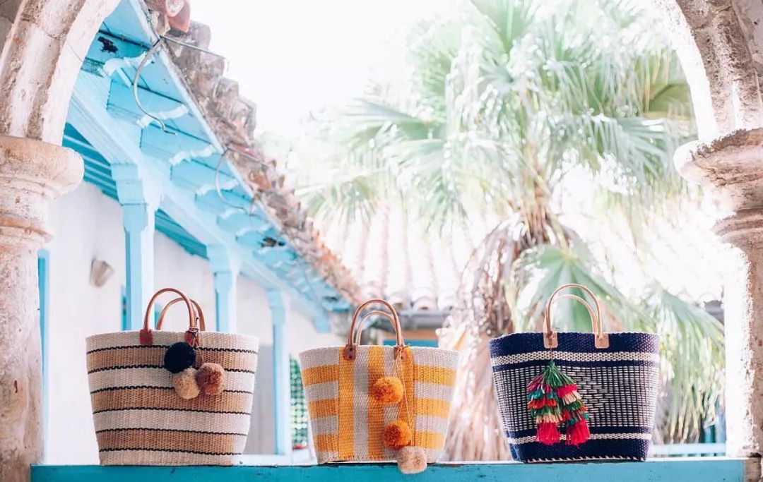 不是菜篮子不好看，这50款明星潮人都爱的草编包，才没有过时