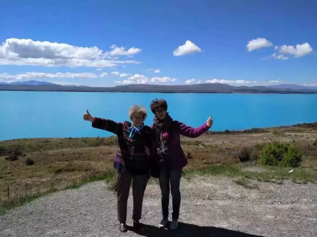 杭州89岁白发姑娘卖房环游世界，90后刷屏点赞：希望我老了也能这么酷