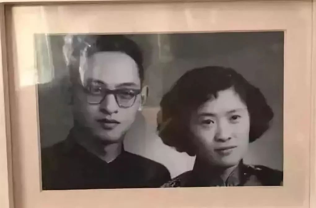 杭州89岁白发姑娘卖房环游世界，90后刷屏点赞：希望我老了也能这么酷